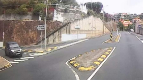 Viatura em contram&atilde;o em Santa Cruz