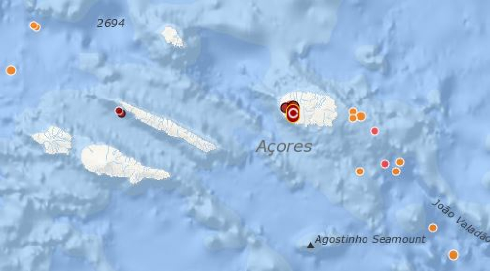 Cinco sismos abalam Ilha Terceira no dia de Natal