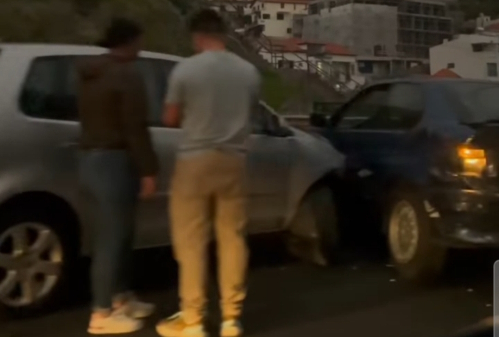Vídeo mostra acidente na Via Rápida (com vídeo)