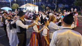 Vai um "Bailinho da Madeira"? Veja a atua&ccedil;&atilde;o do Grupo da Quinta Grande