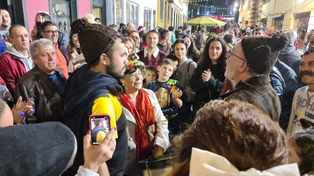 Aldora & Leonardo em despique na Noite do Mercado
