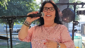 Emily Rocha: uma "Rosa Amarela" dos A&ccedil;ores para a Calif&oacute;rnia