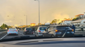 Acidente provoca longas filas de tr&acirc;nsito na Via R&aacute;pida