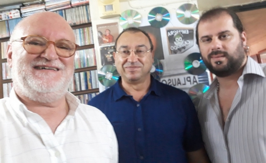 Vitor Sardinha lança "Boa Viagem"