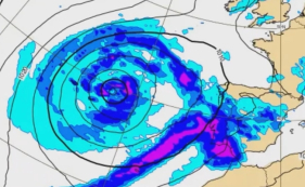 Chuva forte na Madeira. Como est&aacute; o tempo na sua zona?
