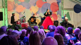 Susana Andrade anima Carnaval ao som de "Bailinho da Madeira"