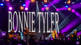 S&atilde;o Vicente rendido a Bonnie Tyler
