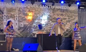 Jo&atilde;o Quintino anima Santo Ant&oacute;nio com "Adoro Portugal". Veja o v&iacute;deo.
