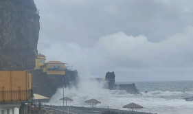 Depress&atilde;o Joseph provoca ventos fortes e encerra acessos ao mar