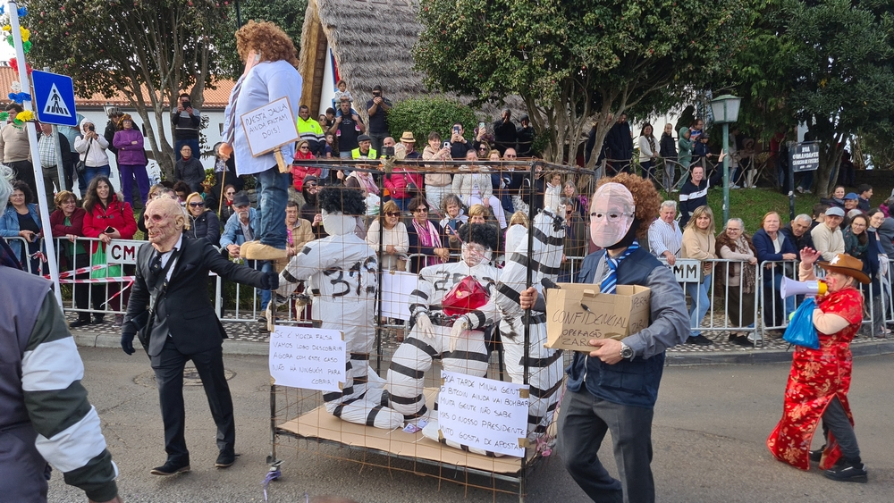 "Casos de corrupção" marcam Festa dos Compadres (videos)