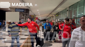 Presidente do Mar&iacute;timo agride adepto. O v&iacute;deo foi captado pela RTP-Madeira