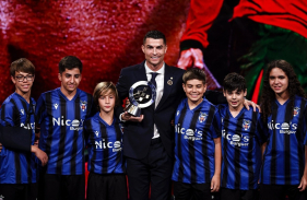 Cristiano Ronaldo recebeu Quinas de Platina