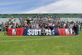 Nacional regressa &agrave; Primeira Liga. Recorde o hino.