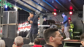 "M&uacute;sica do Gago" por Vasco e Geraldo na Festa de S&atilde;o Br&aacute;s (v&iacute;deo)