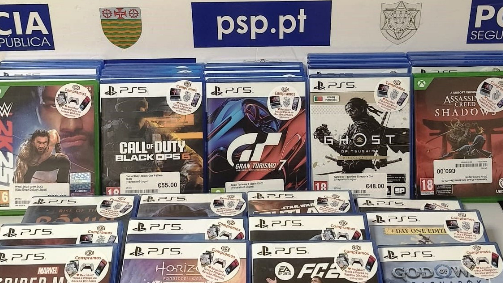 Furtaram 35 jogos de Playstation. PSP "apanhou" o autor do crime