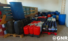 GNR apreende mais de 9 mil litros de bebidas ilegais, em C&acirc;mara de Lobos