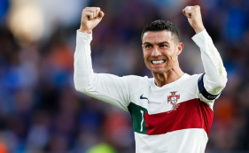 Ronaldo marca golo 200 e garante vit&oacute;ria de Portugal
