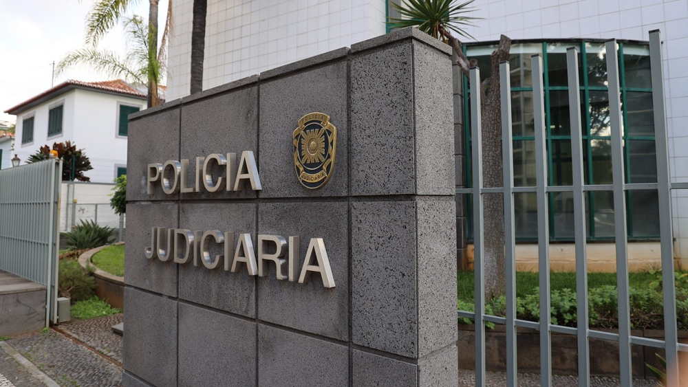 Autarcas, empresários, funcionários públicos, titulares de cargos políticos detidos na Madeira