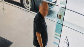Homem suspeito de usar esquema de burla em lojas est&aacute; a preocupar os comerciantes