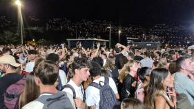 Portugal est&aacute; fora do Euro 2024. Veja o ambiente na Avenida do Mar