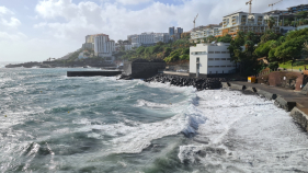 Depress&atilde;o "Bernard" afeta Madeira com vento, chuva e agita&ccedil;&atilde;o mar&iacute;tima. Veja o v&iacute;deo.