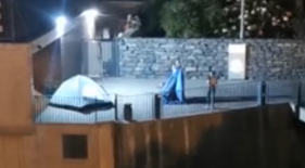 Tenda instalada em C&acirc;mara de Lobos