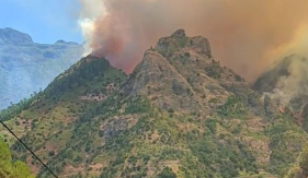 Madeira em risco m&aacute;ximo de inc&ecirc;ndio. Veja as previs&otilde;es.