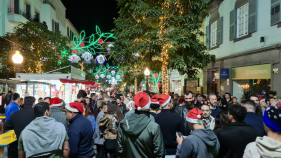Enchente na Noite do Mercado, no Funchal. Veja o v&iacute;deo.