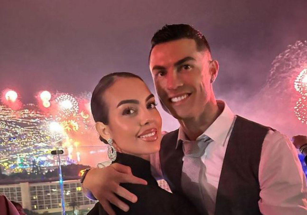 Ronaldo e Georgina desejam um “feliz 2024”. Veja o vídeo.