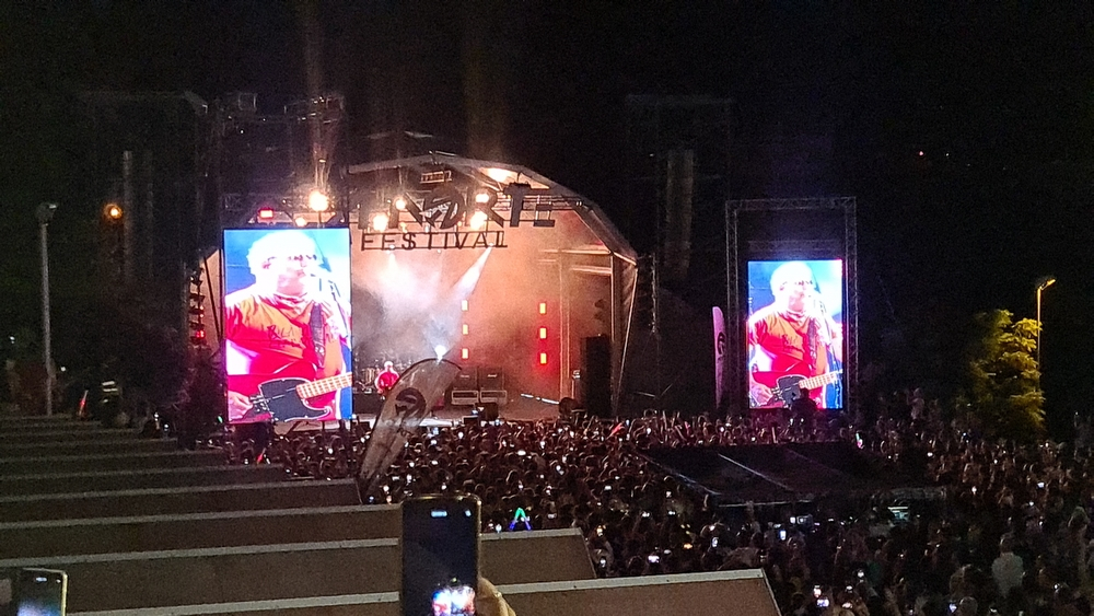 Xutos & Pontapés levam "A minha casinha" a Santana (com vídeo)