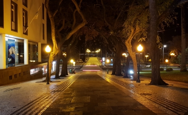 Funchal: uma cidade deserta