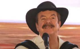 Quim Barreiros e o "Pito Mau". Veja a nova vers&atilde;o.
