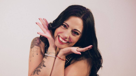S&iacute;lvia Lages apresenta o single "Vem me conhecer" (audio)