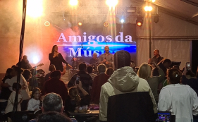 Amigos da M&uacute;sica: "A Minha Terra &eacute; o Cani&ccedil;al". Veja o v&iacute;deo.
