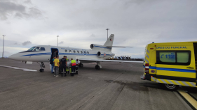 Beb&eacute; de sete dias transportado de urg&ecirc;ncia do Funchal para Porto