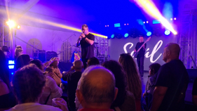 Sa&uacute;l canta "O Bacalhau quer alho" em &Aacute;gua de Pena (com v&iacute;deo)
