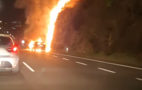 Carro em chamas na Via R&aacute;pida (com v&iacute;deo)