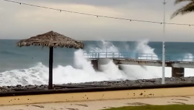Mar bravio em Santa Cruz