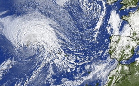 Tempestade tropical Kirk provoca chuva e ondula&ccedil;&atilde;o forte, nos A&ccedil;ores