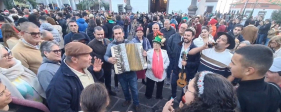 Despique na Missa do Parto dos Arredados em Ponta Delgada. Veja o v&iacute;deo.