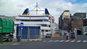 Porto Santo sem navio amanh&atilde; devido ao mau tempo no mar