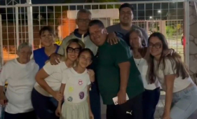 V&iacute;deo mostra emo&ccedil;&atilde;o no reencontro de Manuel Enrique Ferreira, na Venezuela